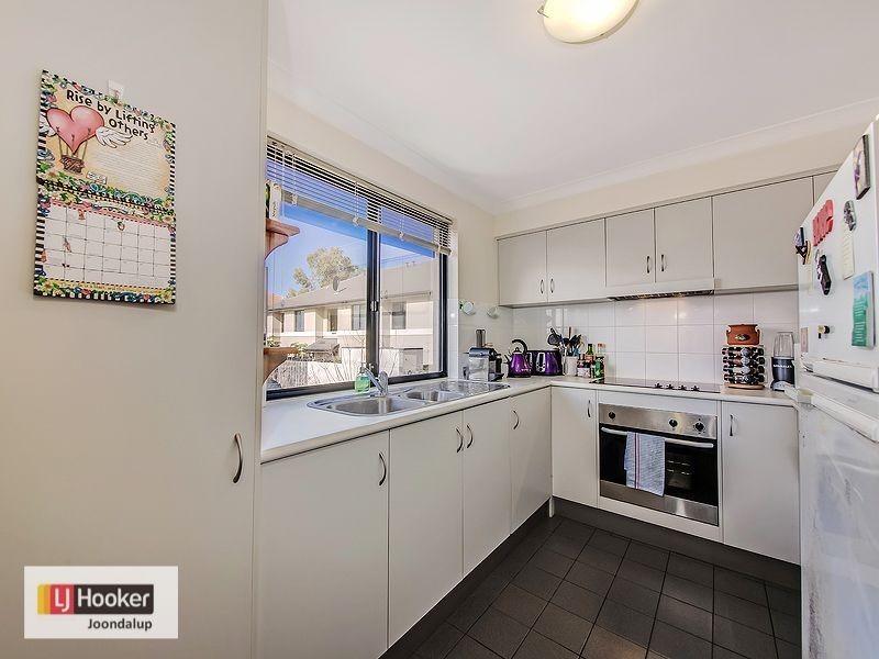 1/170 Lakeside Drive, Joondalup WA 6027