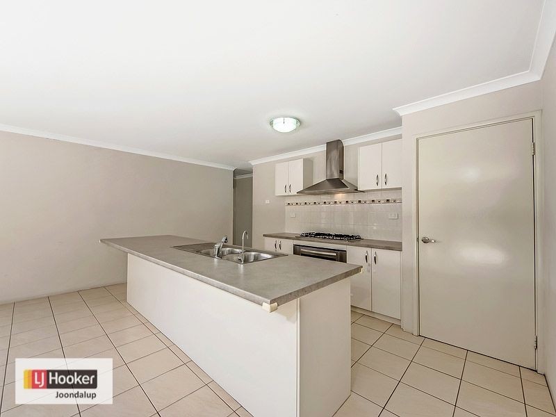 69 Bellazario Promenade, Aveley WA 6069