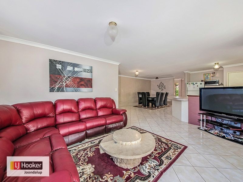 12 Bougainvillea Court, Marangaroo WA 6064