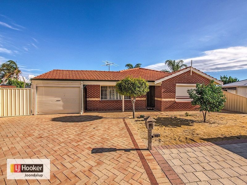 12 Bougainvillea Court, Marangaroo WA 6064