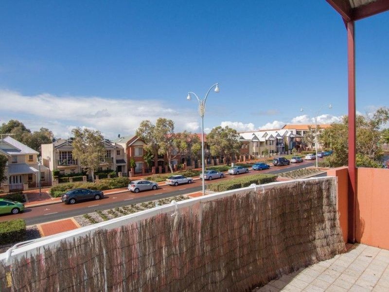 108/189 Lakeside Drive, Joondalup WA 6027