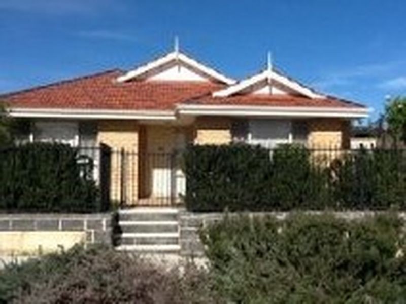 4 Pardalote Way, Tapping WA 6065