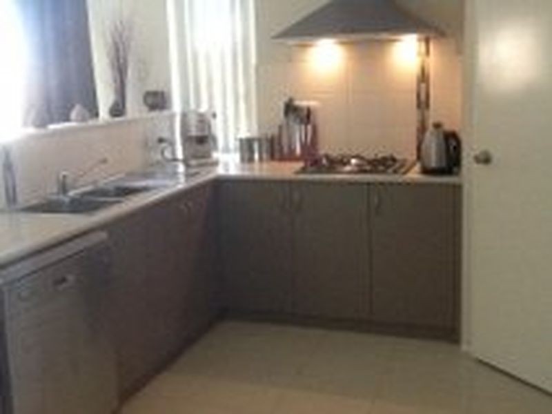 4 Pardalote Way, Tapping WA 6065