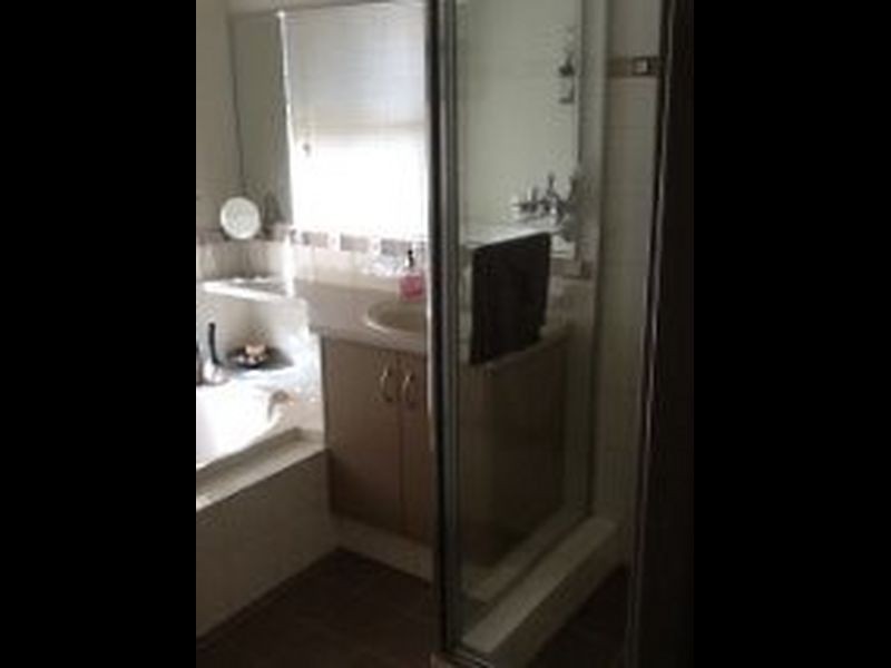 4 Pardalote Way, Tapping WA 6065