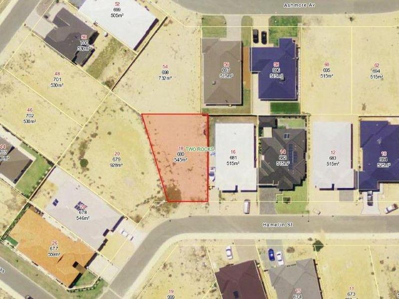 18 Hamelin St, Two Rocks WA 6037