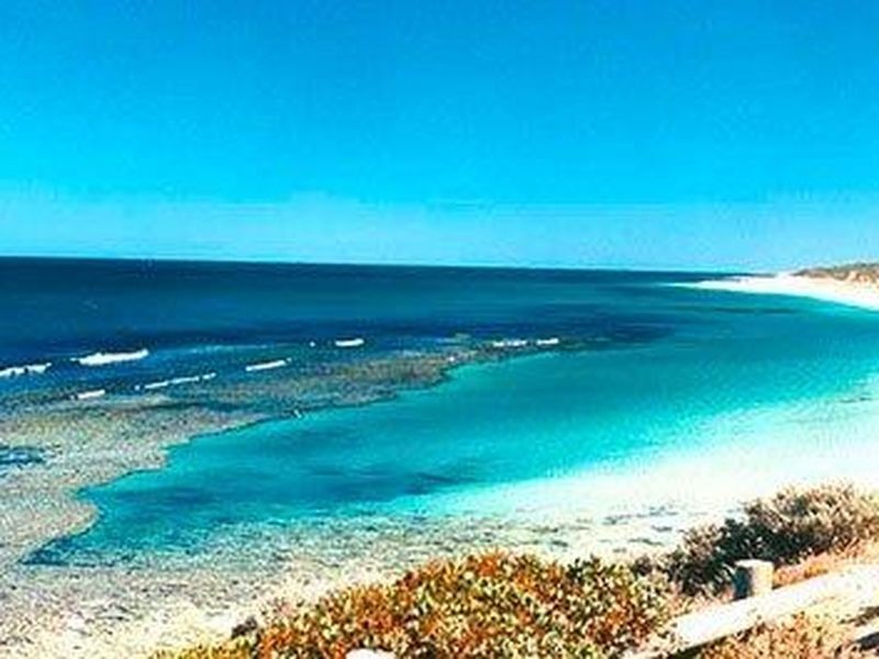 18 Hamelin St, Two Rocks WA 6037