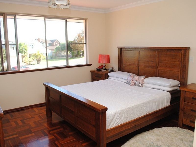 4 Fairlight Rise, Kallaroo WA 6025