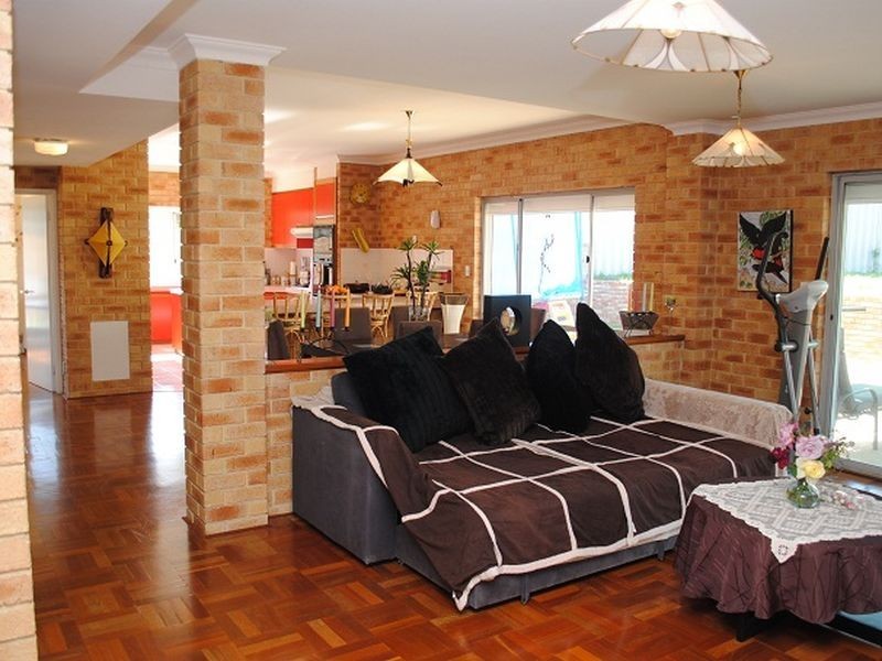 4 Fairlight Rise, Kallaroo WA 6025