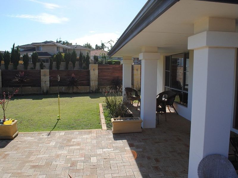 4 Fairlight Rise, Kallaroo WA 6025
