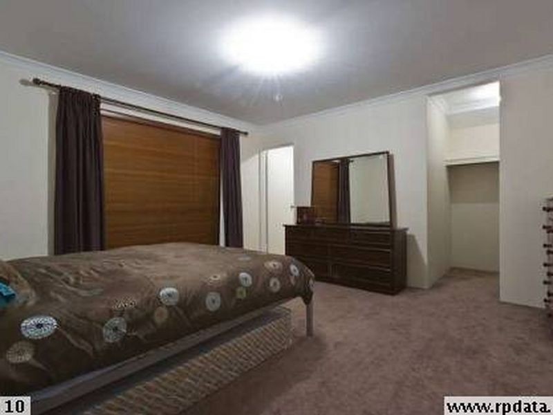12 Grallina Way, Tapping WA 6065