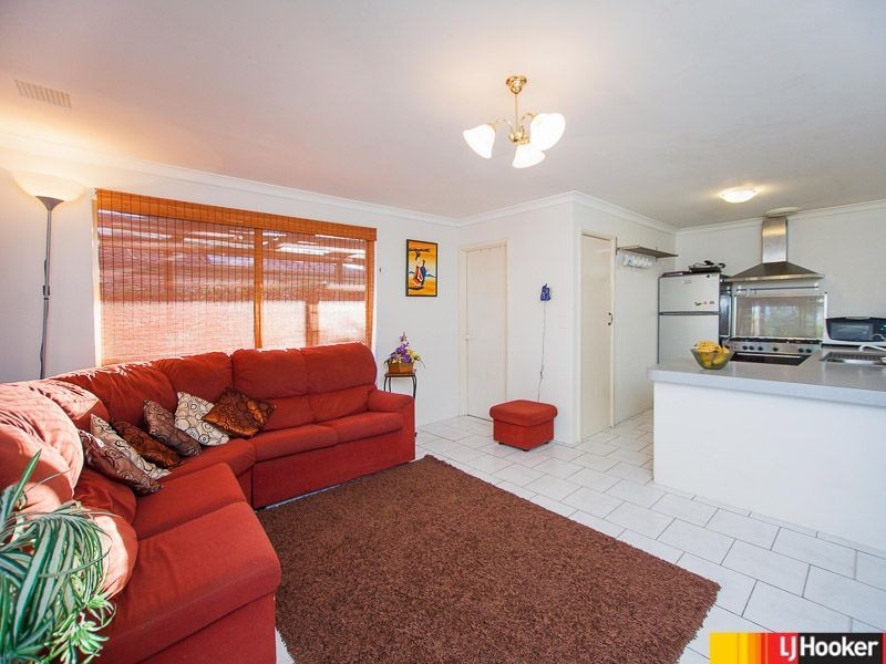 12 Desault Cove, Ballajura WA 6066
