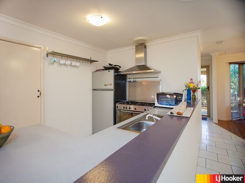 12 Desault Cove, Ballajura WA 6066