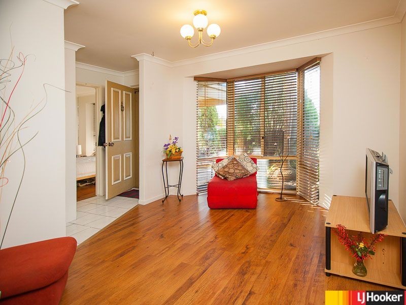 12 Desault Cove, Ballajura WA 6066