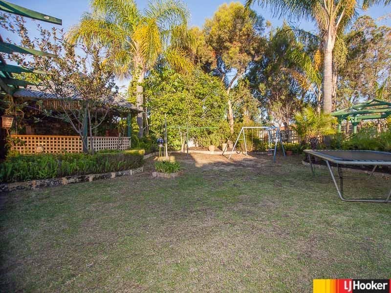 12 Desault Cove, Ballajura WA 6066