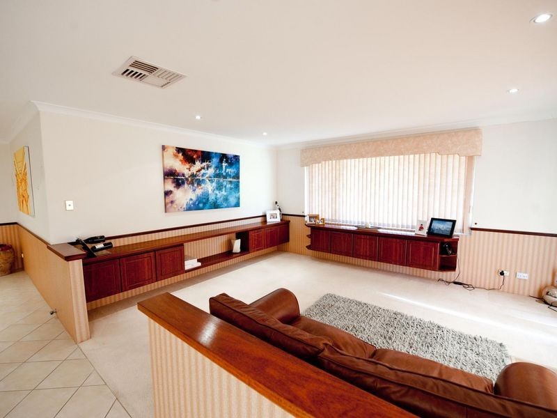 29 St Sebastien, Iluka WA 6028