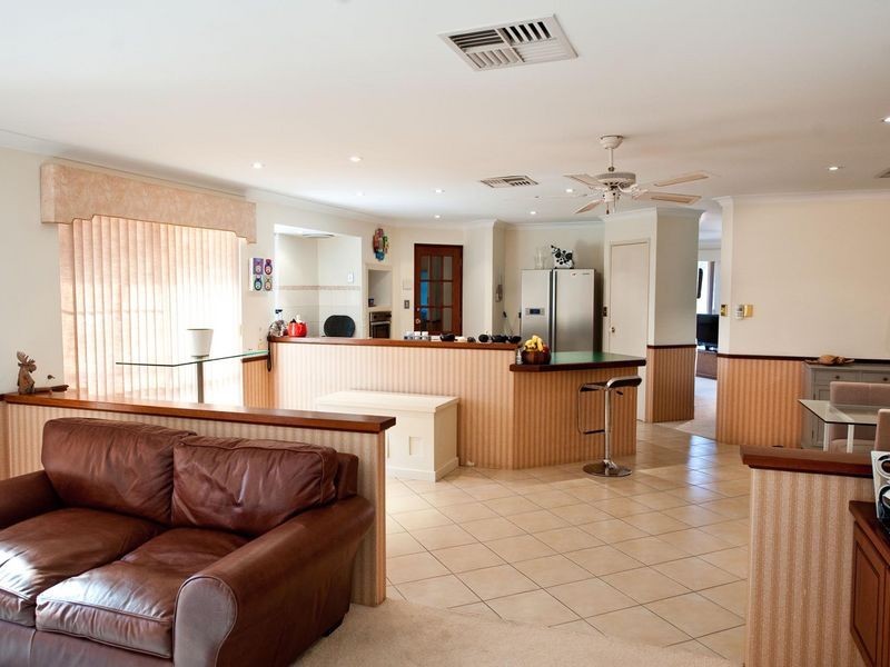 29 St Sebastien, Iluka WA 6028