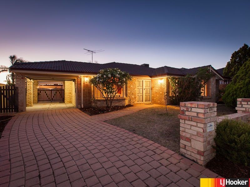 26 Stonehaven Parade, Kinross WA 6028