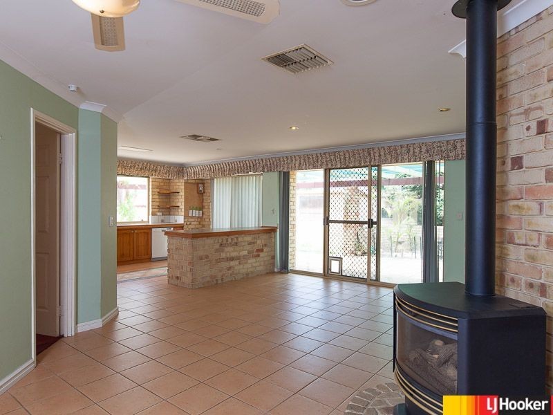 26 Stonehaven Parade, Kinross WA 6028