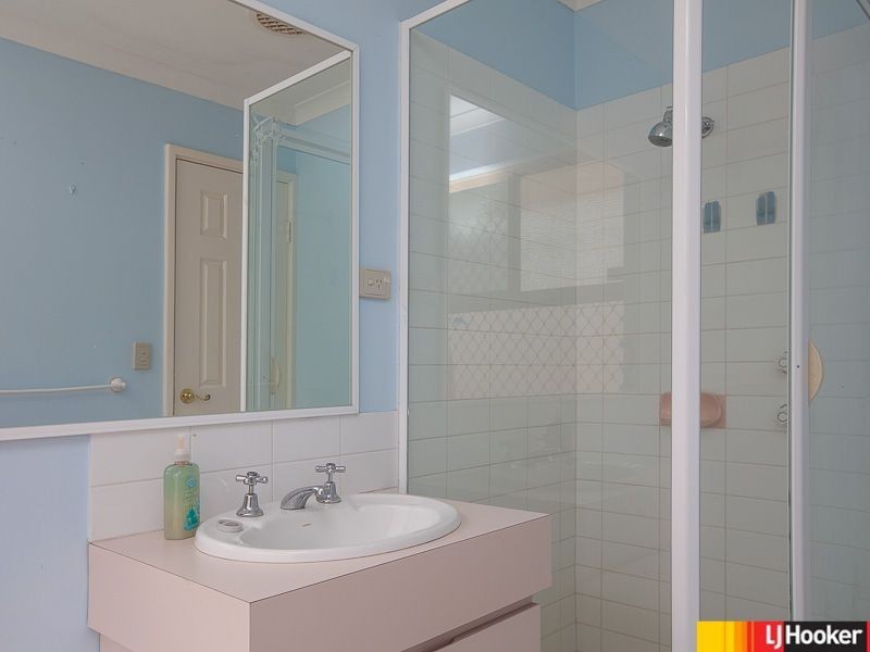 26 Stonehaven Parade, Kinross WA 6028