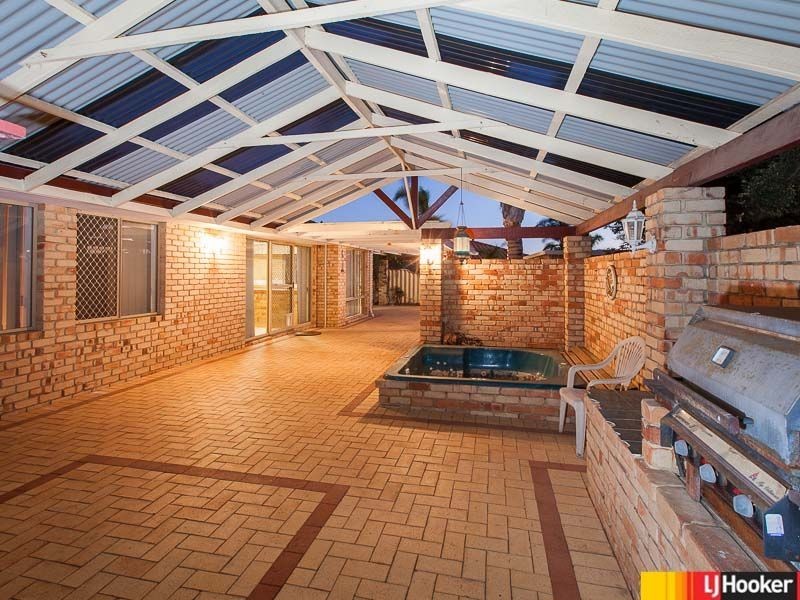 26 Stonehaven Parade, Kinross WA 6028