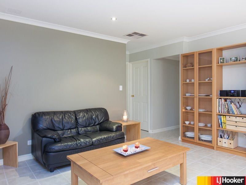 28 Heacham Ave, Hocking WA 6065