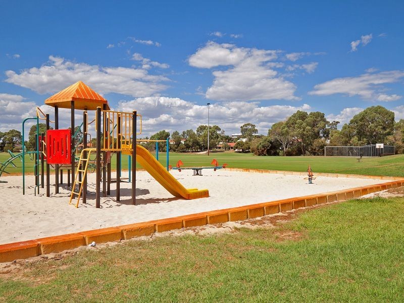 25 Quesnel Place, Joondalup WA 6027