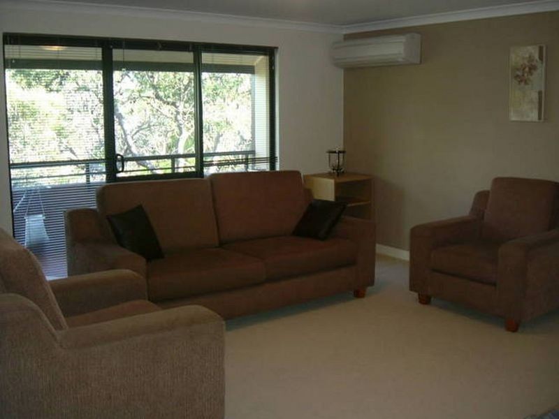 8/168 Lakeside Drive, Joondalup WA 6027