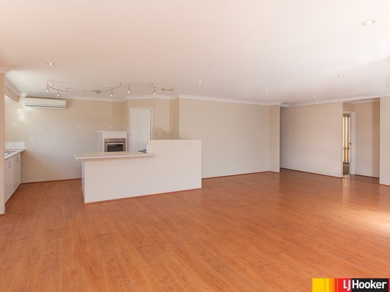 39 Yandella Promenade, Tapping WA 6065