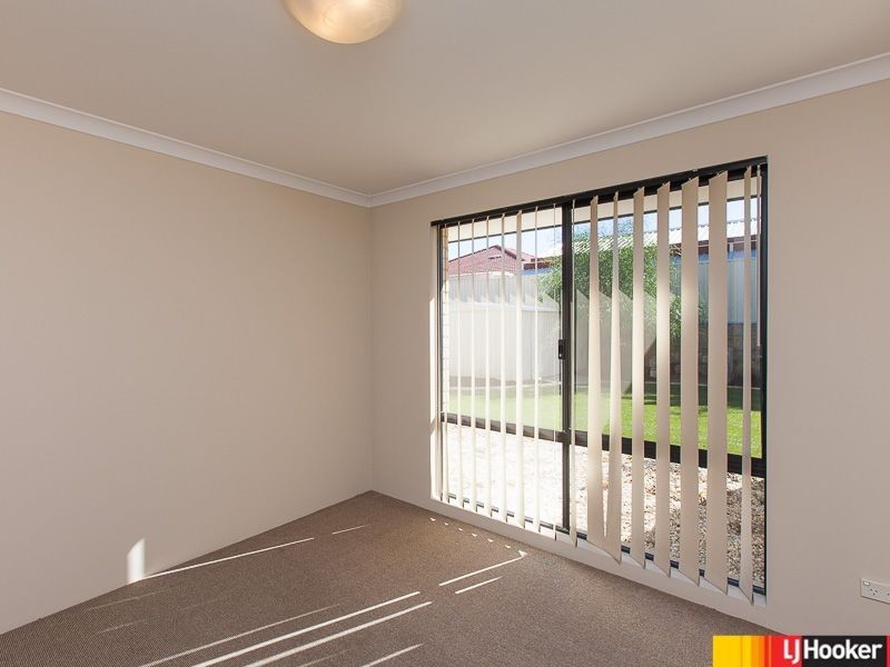 39 Yandella Promenade, Tapping WA 6065