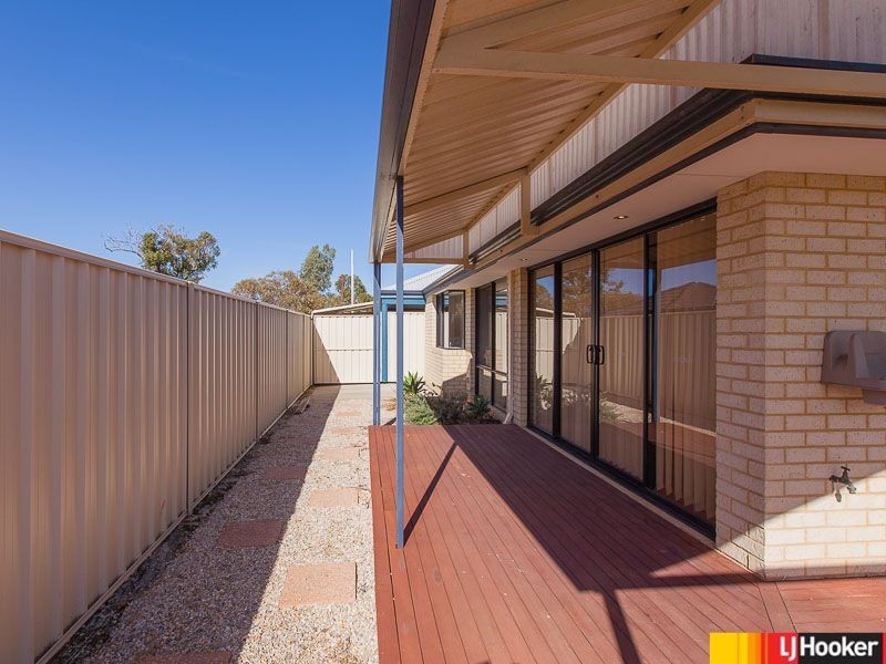 39 Yandella Promenade, Tapping WA 6065