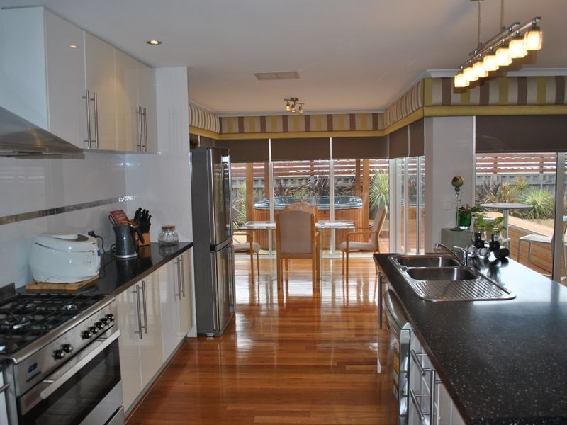 3 The Cove, Mullaloo WA 6027