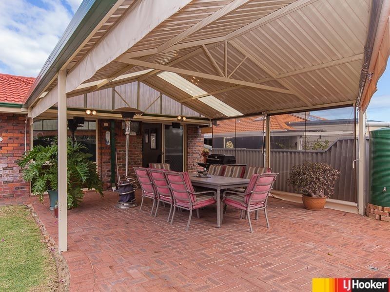 9 Debenham Way, Hillarys WA 6025