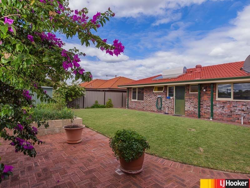9 Debenham Way, Hillarys WA 6025