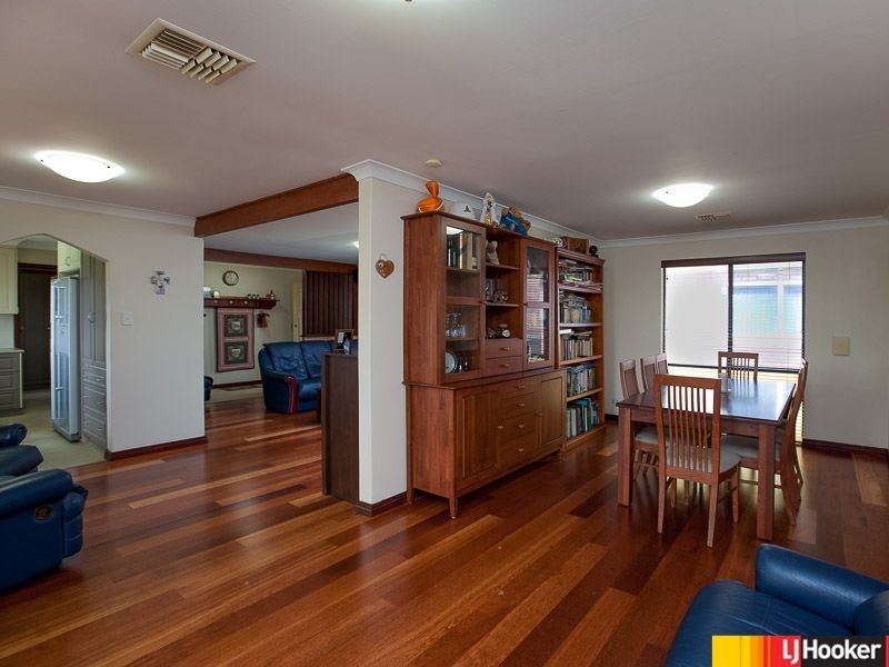 9 Debenham Way, Hillarys WA 6025