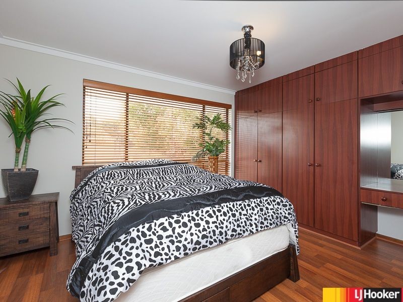 3 Awhina Place, Kallaroo WA 6025