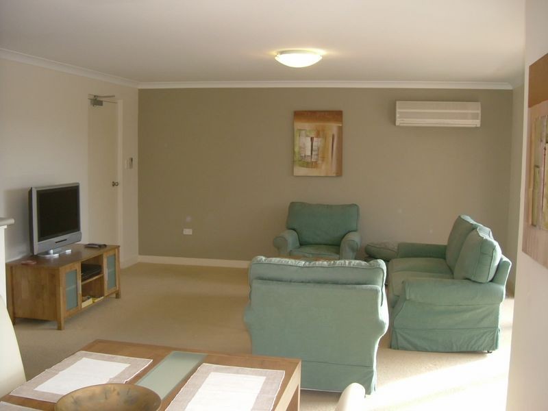 1/8 Wattlebird Loop, Joondalup WA 6027