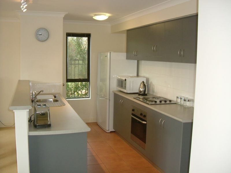 1/8 Wattlebird Loop, Joondalup WA 6027