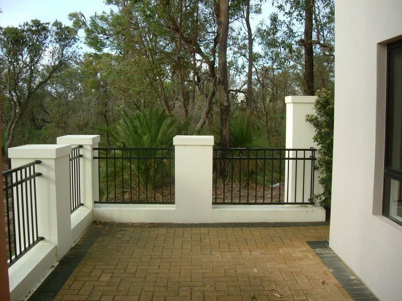 1/8 Wattlebird Loop, Joondalup WA 6027