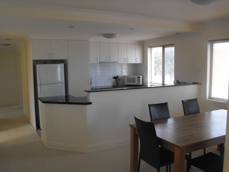 7/42 Grand Bvde, Joondalup WA 6027