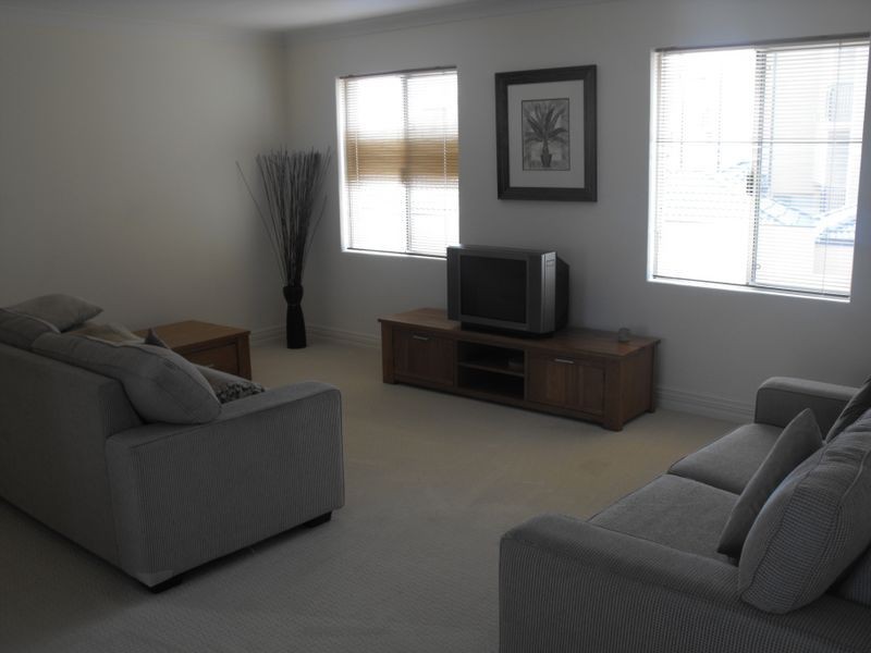 7/42 Grand Bvde, Joondalup WA 6027