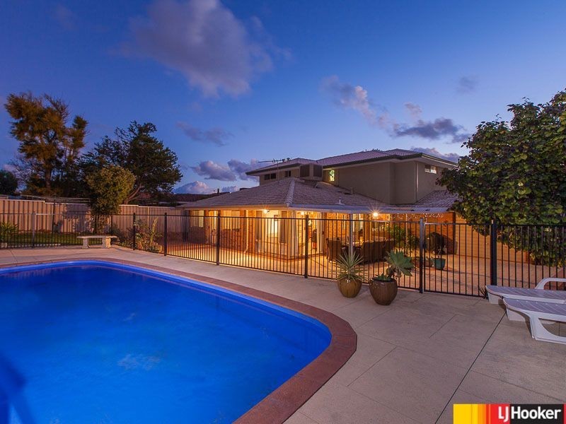 17 Lexcen Cres, Ocean Reef WA 6027