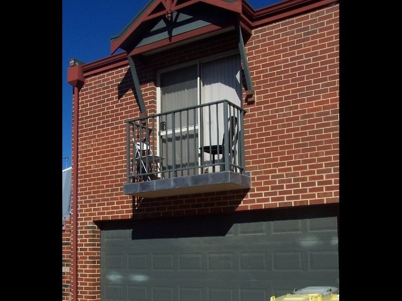 70 Lakeside Drive, Joondalup WA 6027