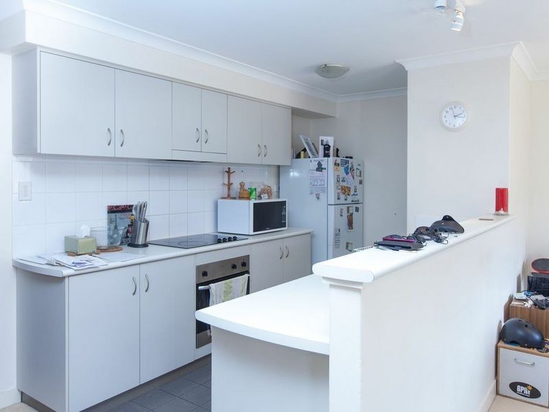 11/174 Lakeside Drive, Joondalup WA 6027