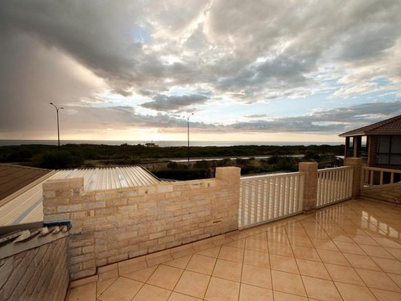 55 Naval Parade, Ocean Reef WA 6027