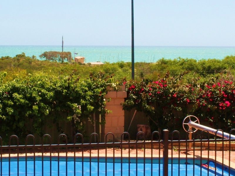 55 Naval Parade, Ocean Reef WA 6027
