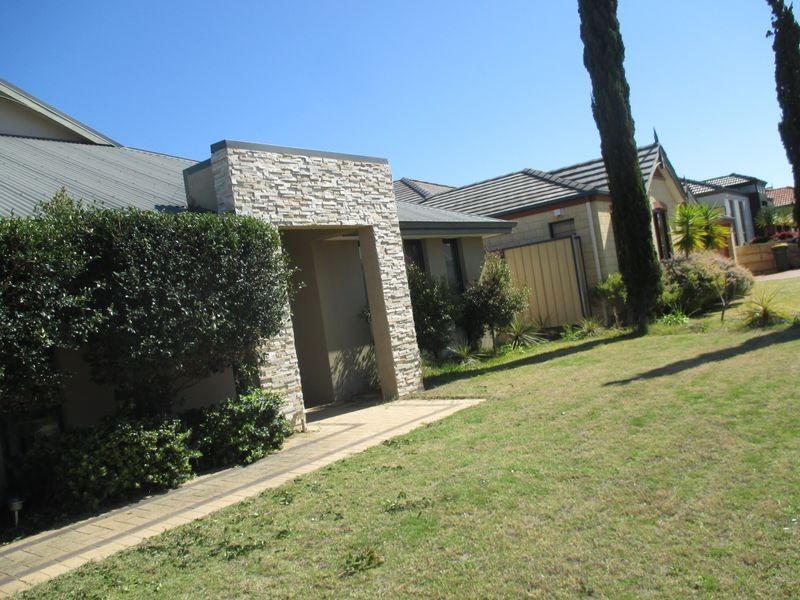 7 Jubata Turn, Tapping WA 6065