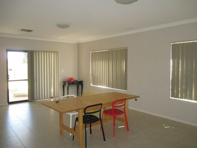 7 Jubata Turn, Tapping WA 6065