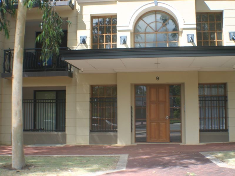 9B Shenton Avenue, Joondalup WA 6027