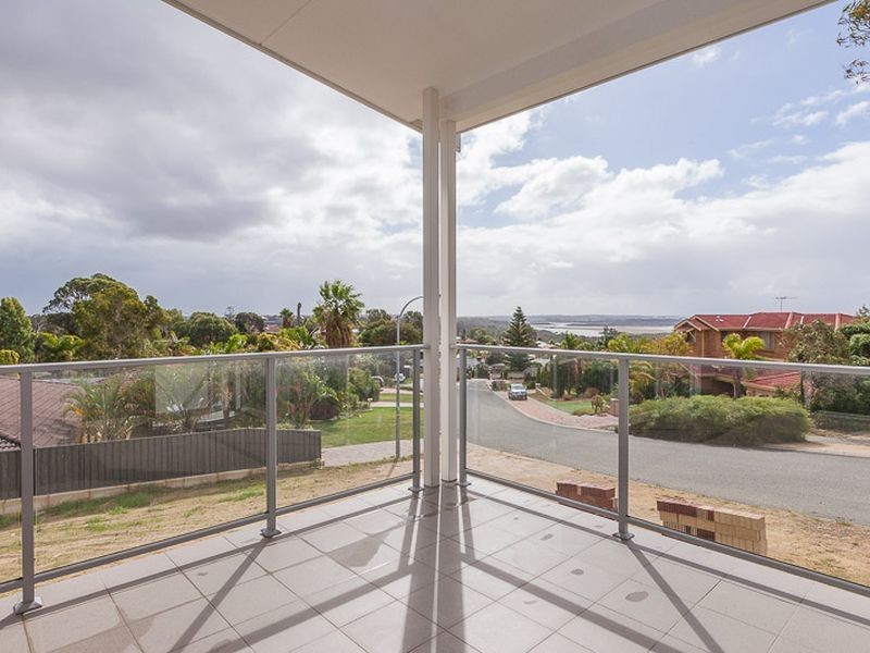 2 OSPREY DRIVE, Edgewater WA 6027