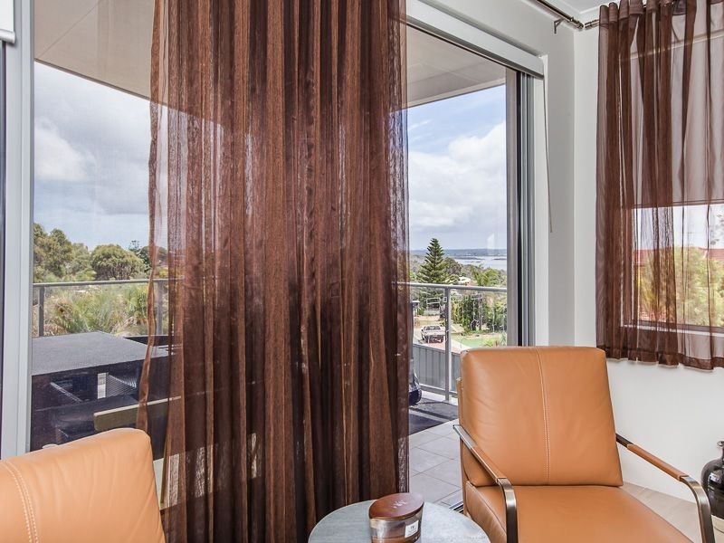 2 OSPREY DRIVE, Edgewater WA 6027